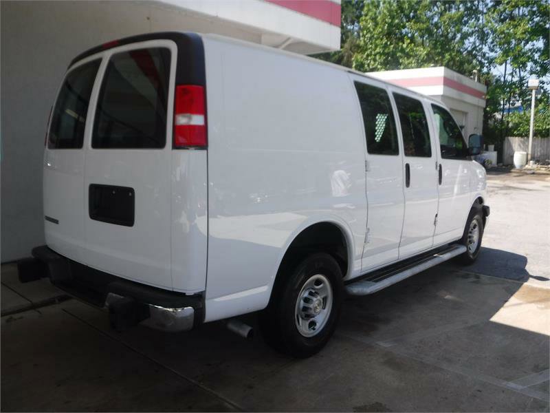 Used 2023 Chevrolet Express 2500 w/ Driver Convenience Package image 3