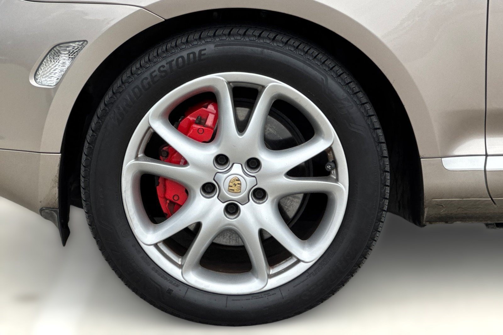 Used 2004 Porsche Cayenne Turbo AWD/4WD image 12