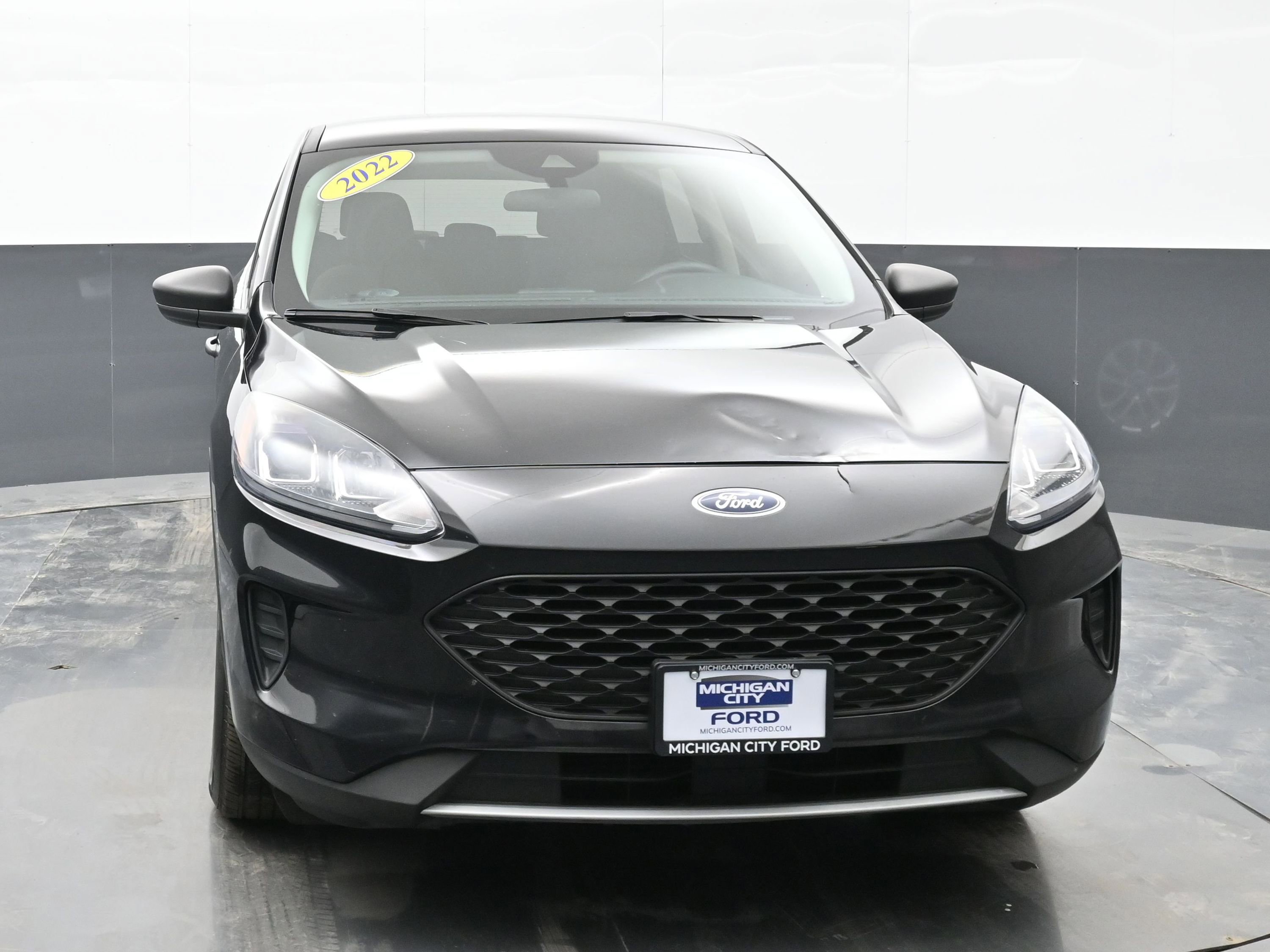 Used 2022 Ford Escape S image 2