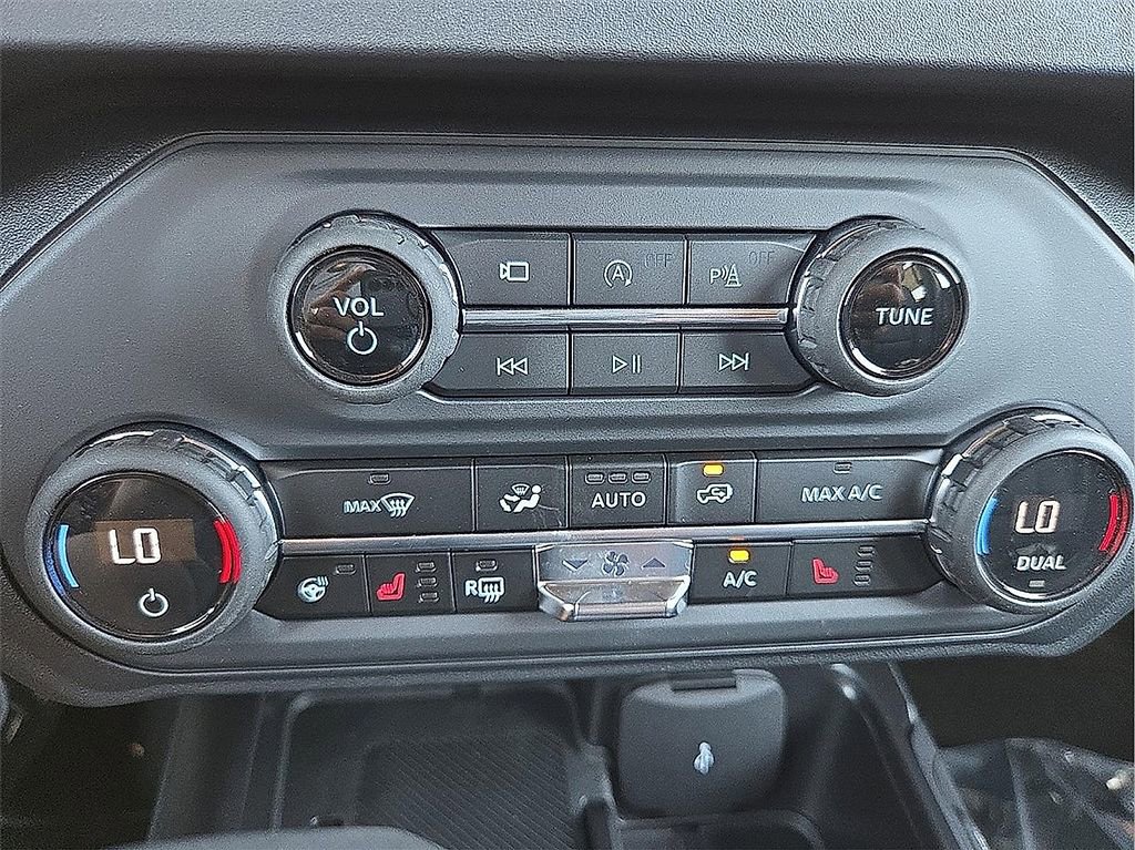 New 2025 Ford Bronco Outer Banks AWD/4WD image 14