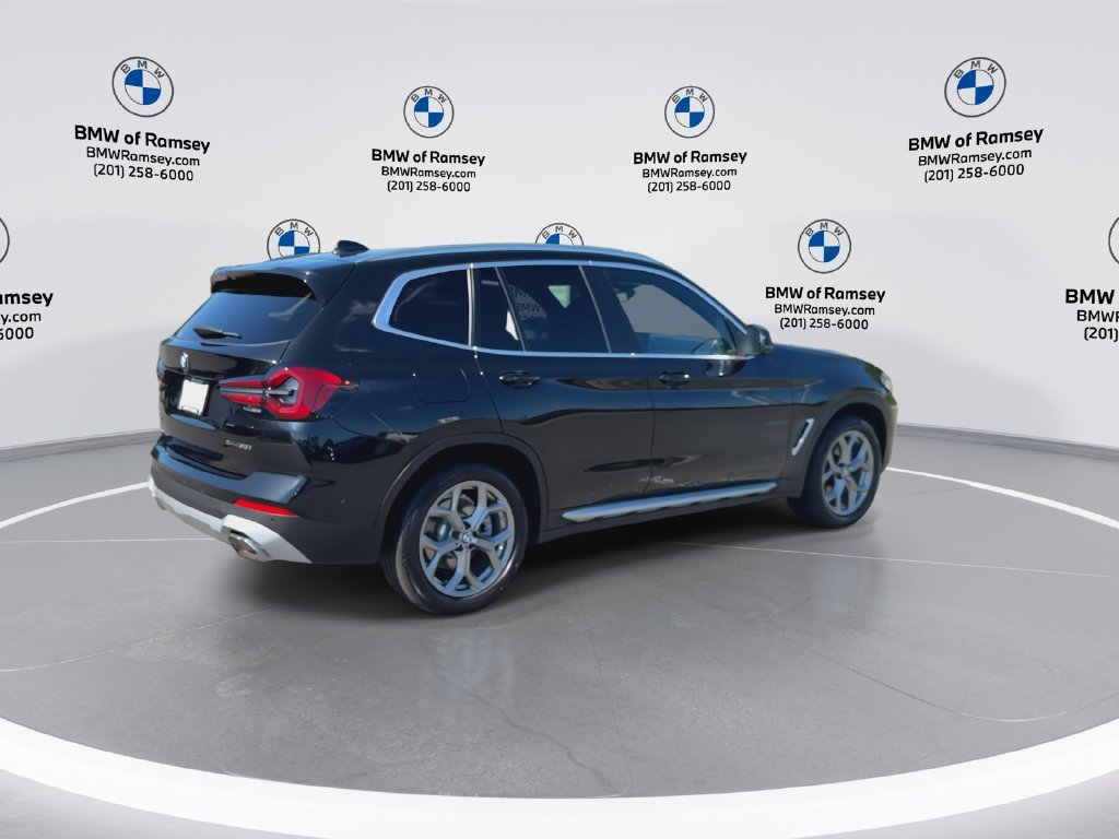 Used 2024 BMW X3 xDrive30i w/ Premium Package AWD/4WD image 8