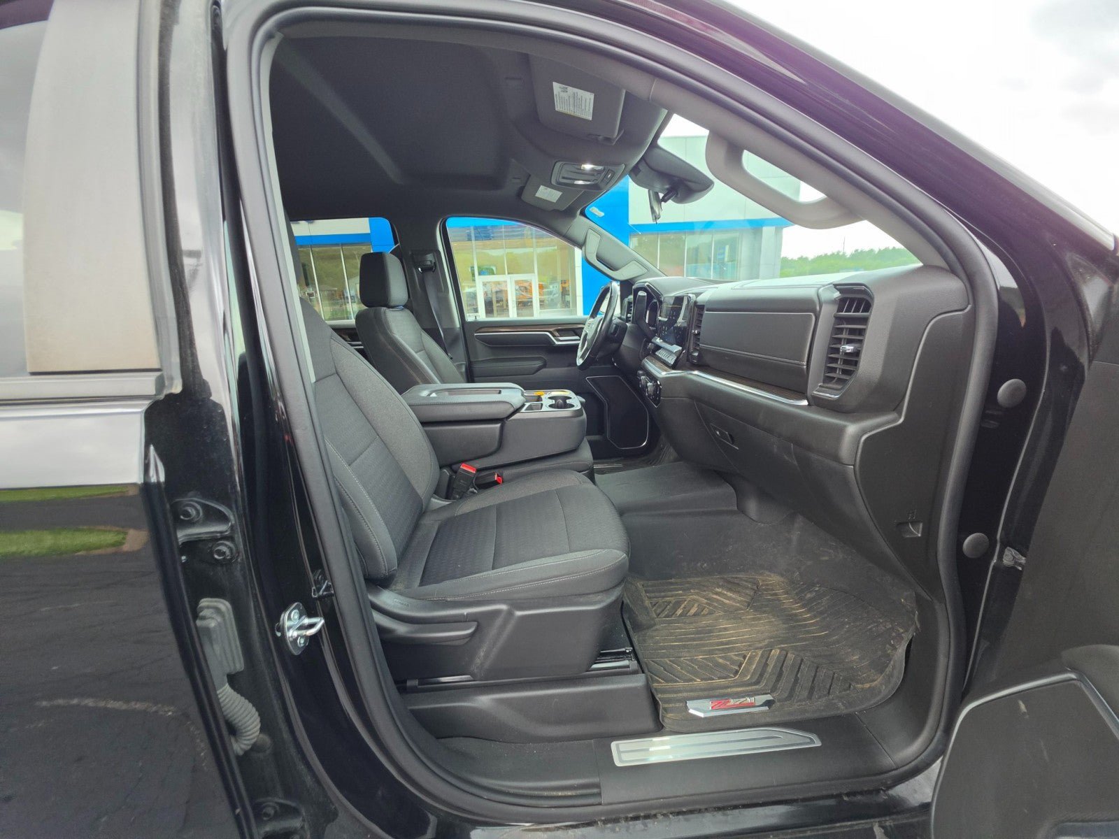 Used 2022 Chevrolet Silverado 1500 RST AWD/4WD image 14