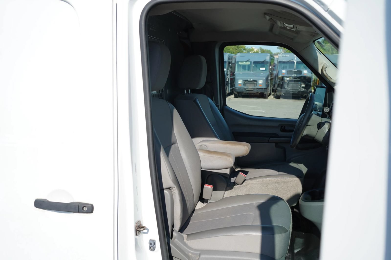 Used 2018 Nissan NV 1500 SV w/ Navigation Package RWD image 16