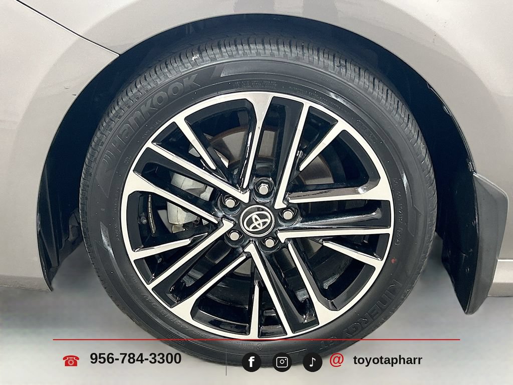 Used 2025 Toyota Camry XLE w/ Premium Package FWD image 31