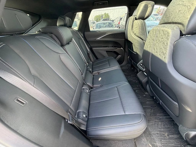Used 2024 Cadillac Lyriq Luxury w/ LPO, Floor Liner Package AWD/4WD image 22