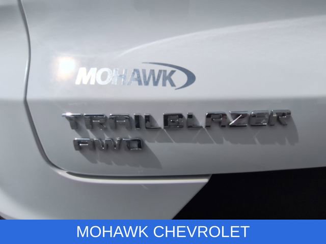 Used 2024 Chevrolet TrailBlazer LT w/ LT Cold Weather Package AWD/4WD image 31