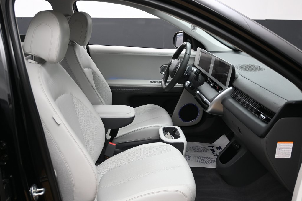 Used 2023 Hyundai Ioniq 5 SEL RWD image 29