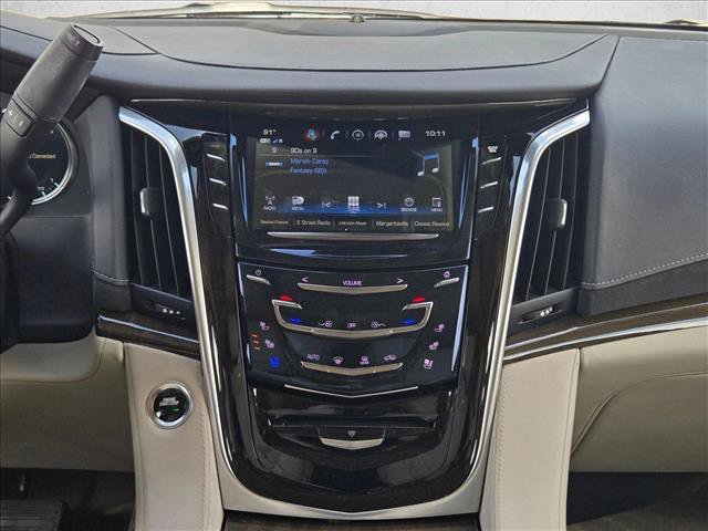 Used 2020 Cadillac Escalade ESV Luxury AWD/4WD image 11