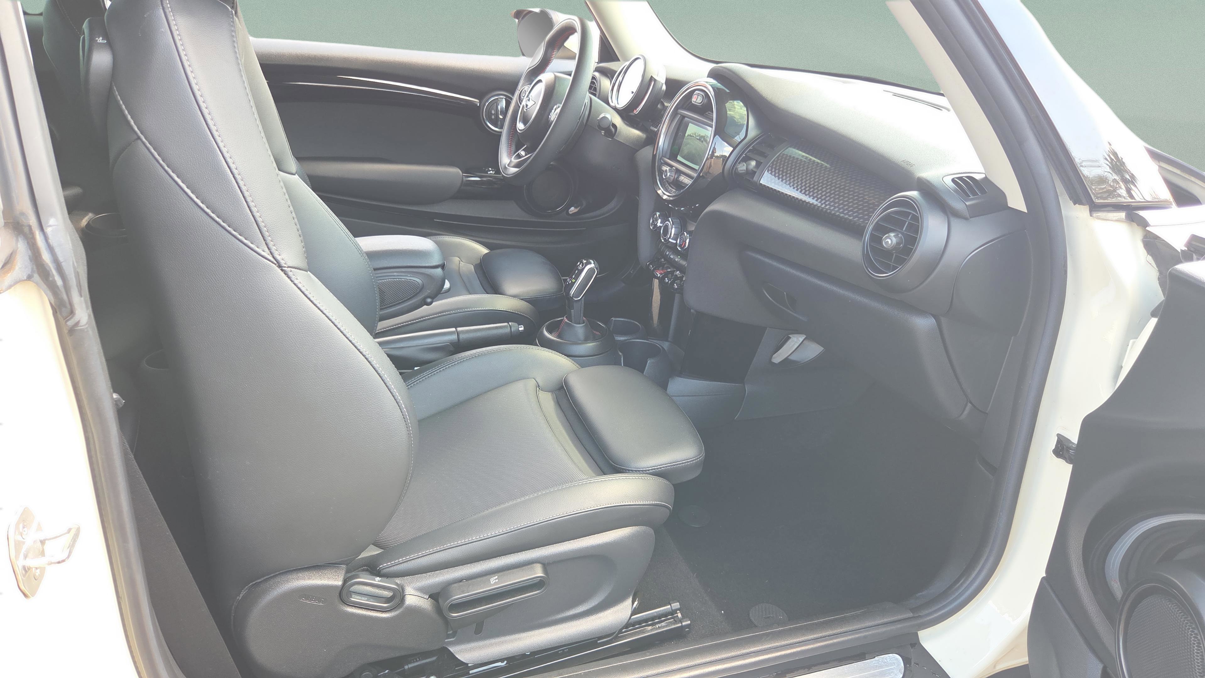 Used 2020 MINI Cooper S image 19