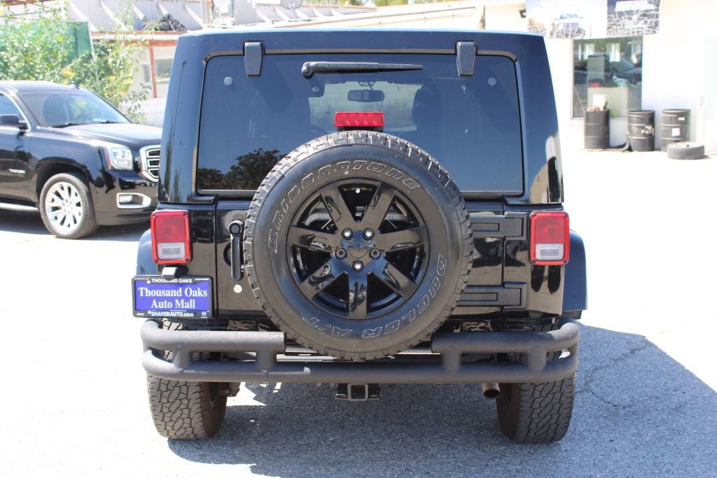 Used 2015 Jeep Wrangler Unlimited Sahara AWD/4WD image 5