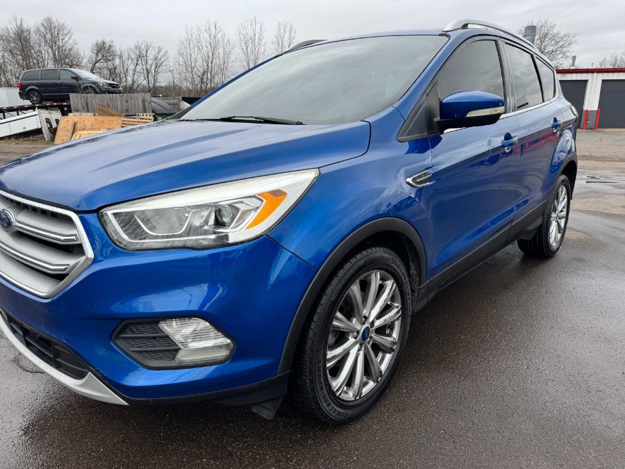 Used 2017 Ford Escape Titanium image 9