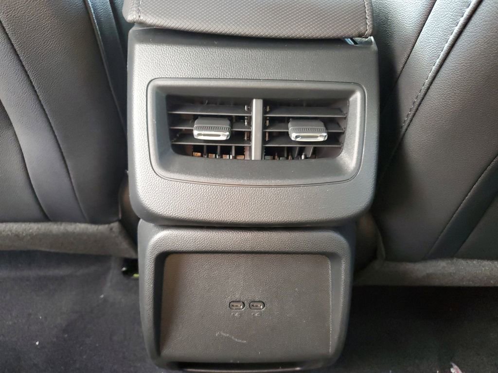 New 2026 Chevrolet Equinox EV LT image 12