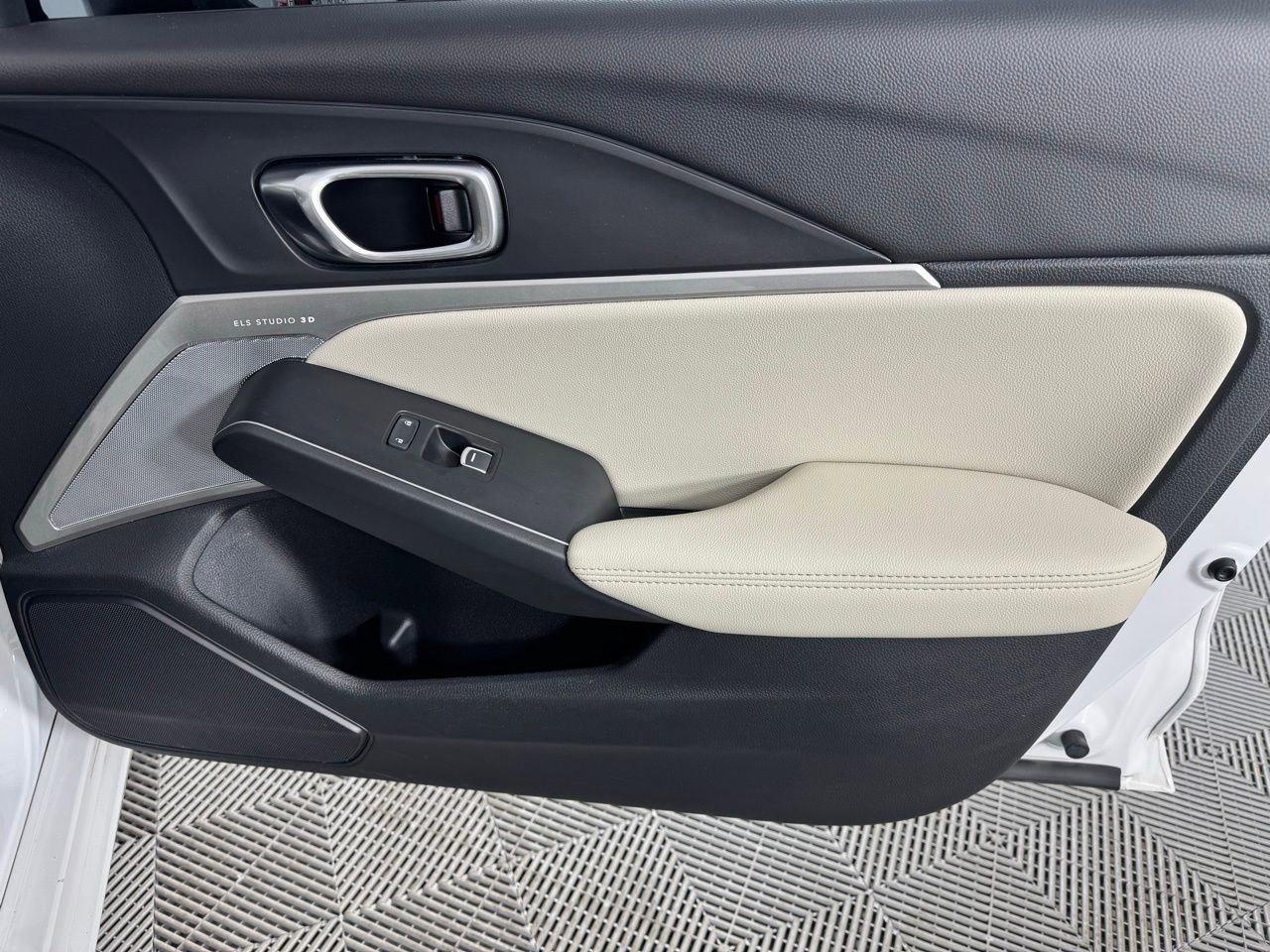 Used 2023 Acura Integra A-Spec image 32