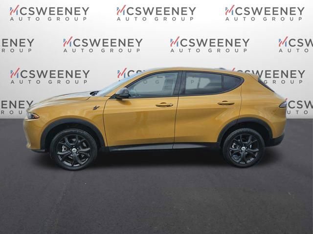 Used 2024 Dodge Hornet GT w/ GT Blacktop Package image 2