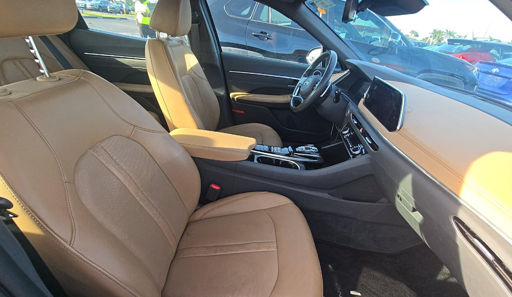 Used 2020 Hyundai Sonata Limited w/ Cargo Package FWD image 9
