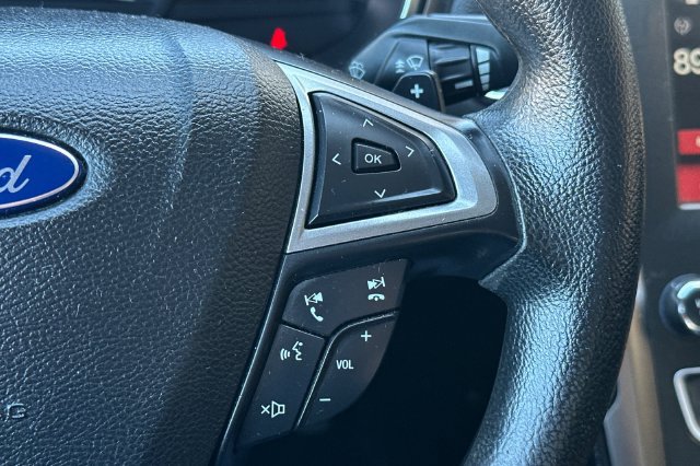 Used 2017 Ford Fusion SE w/ Fusion SE Technology Package FWD image 27
