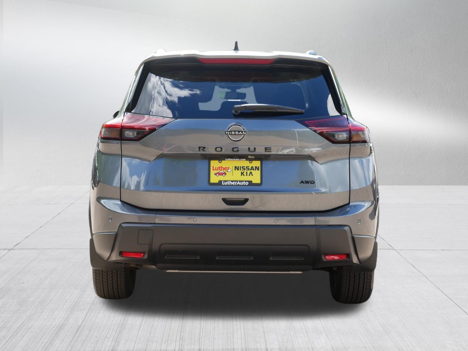 Certified 2026 Nissan Rogue Dark Armor AWD/4WD image 6