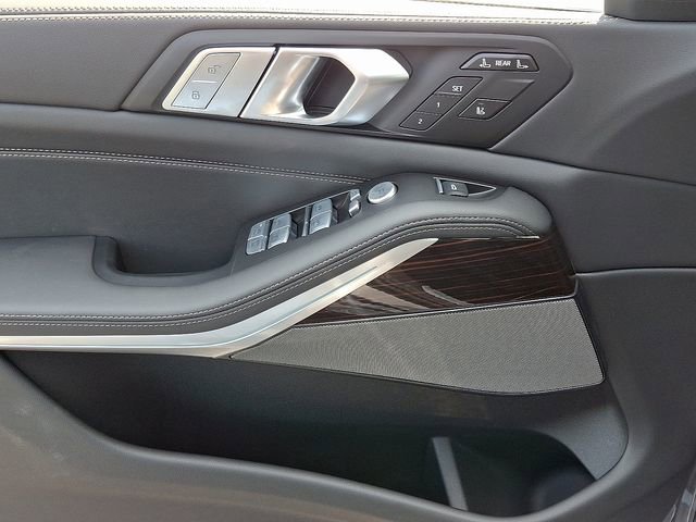 Certified 2026 BMW X7 xDrive40i AWD/4WD image 12