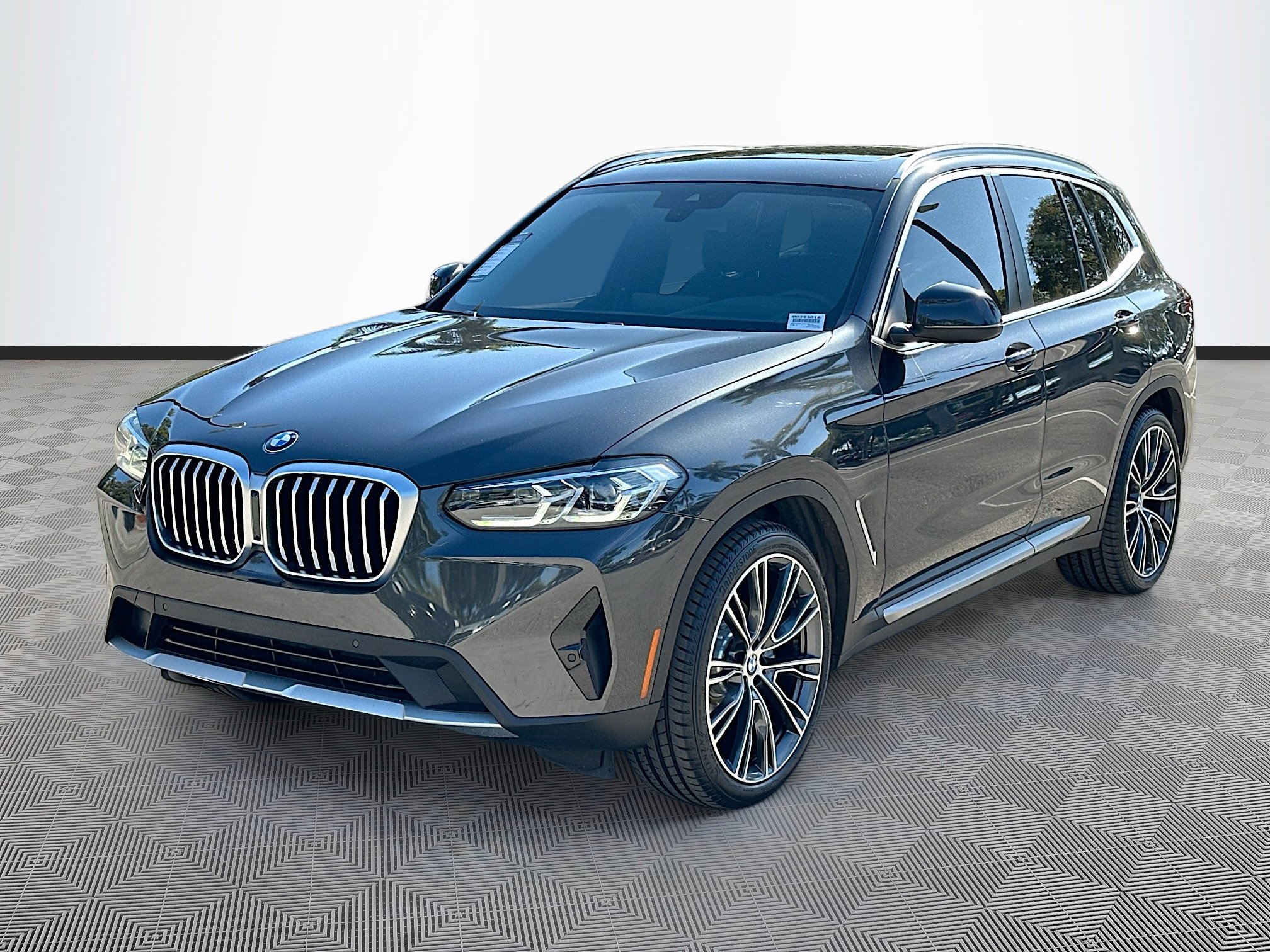 Certified 2024 BMW X3 sDrive30i w/ Premium Package image 3