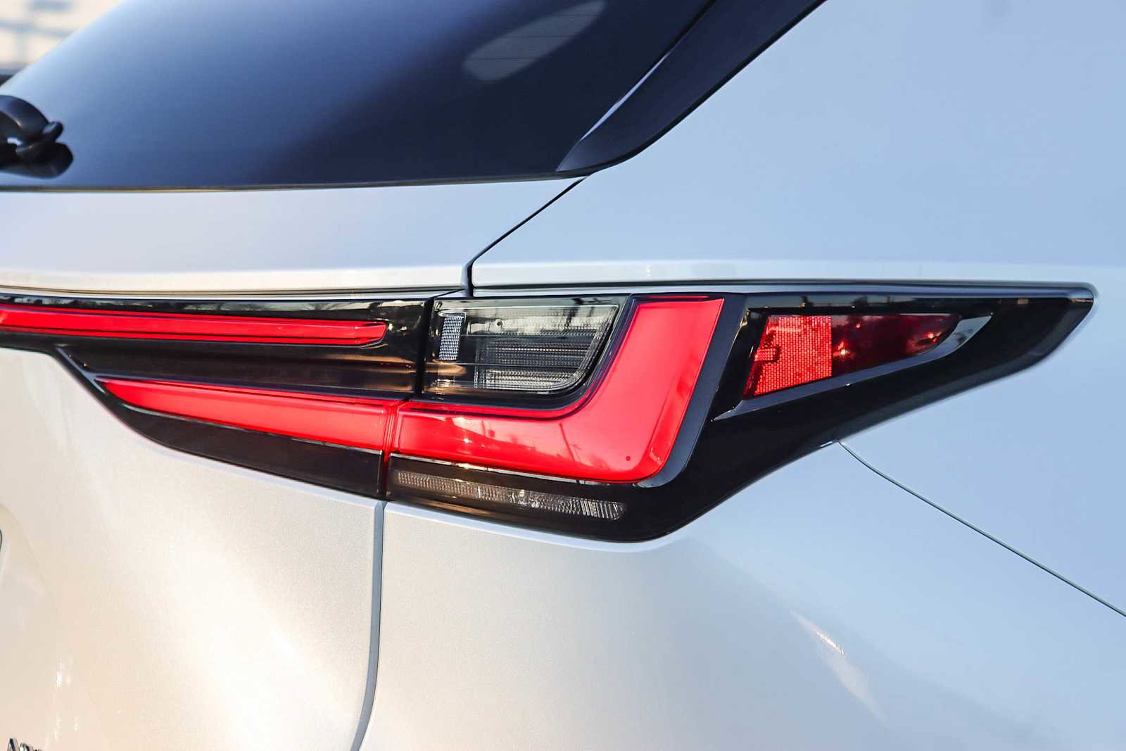 Certified 2025 Lexus NX 450h+ AWD w/ Luxury Package image 8