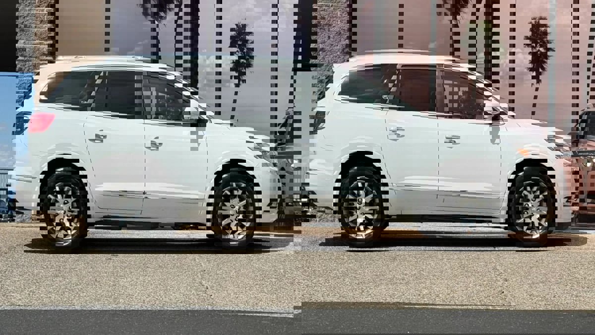 Used 2016 Buick Enclave Leather image 15