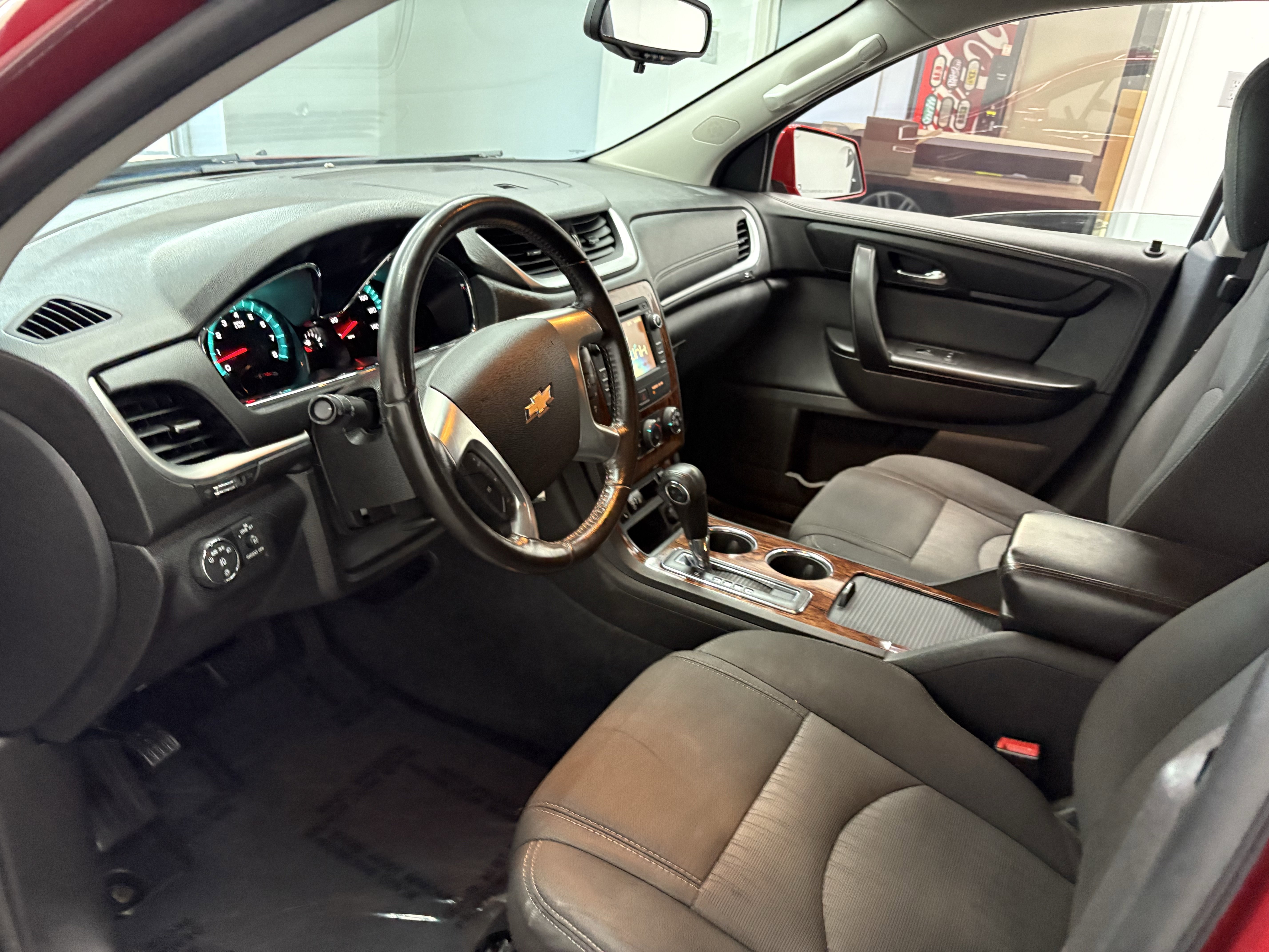 Used 2014 Chevrolet Traverse LT w/ All-Star Edition image 12