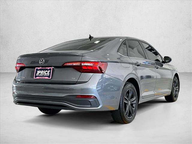 Used 2024 Volkswagen Jetta SE image 2