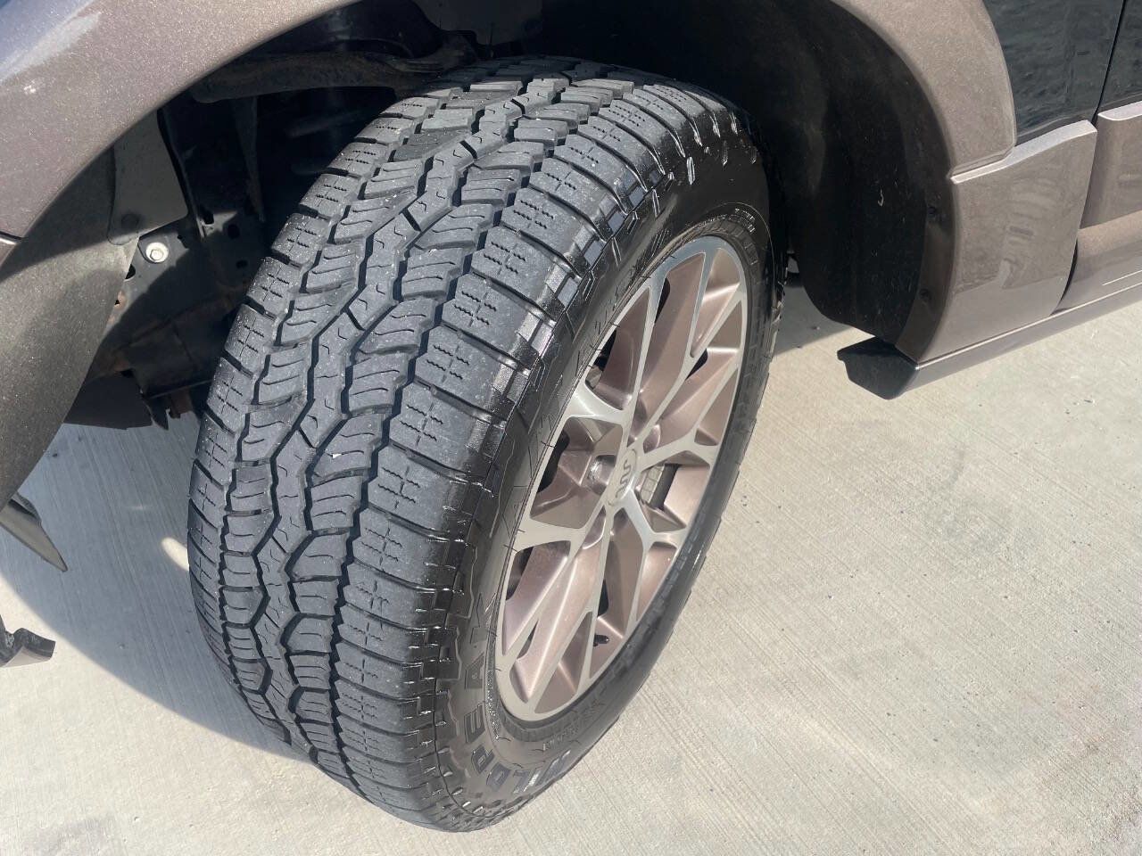 Used 2015 Ford Expedition King Ranch AWD/4WD image 12