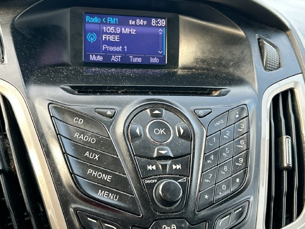 Used 2012 Ford Focus SEL FWD image 20