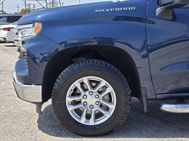 Used 2023 Chevrolet Silverado 1500 LT AWD/4WD image 8