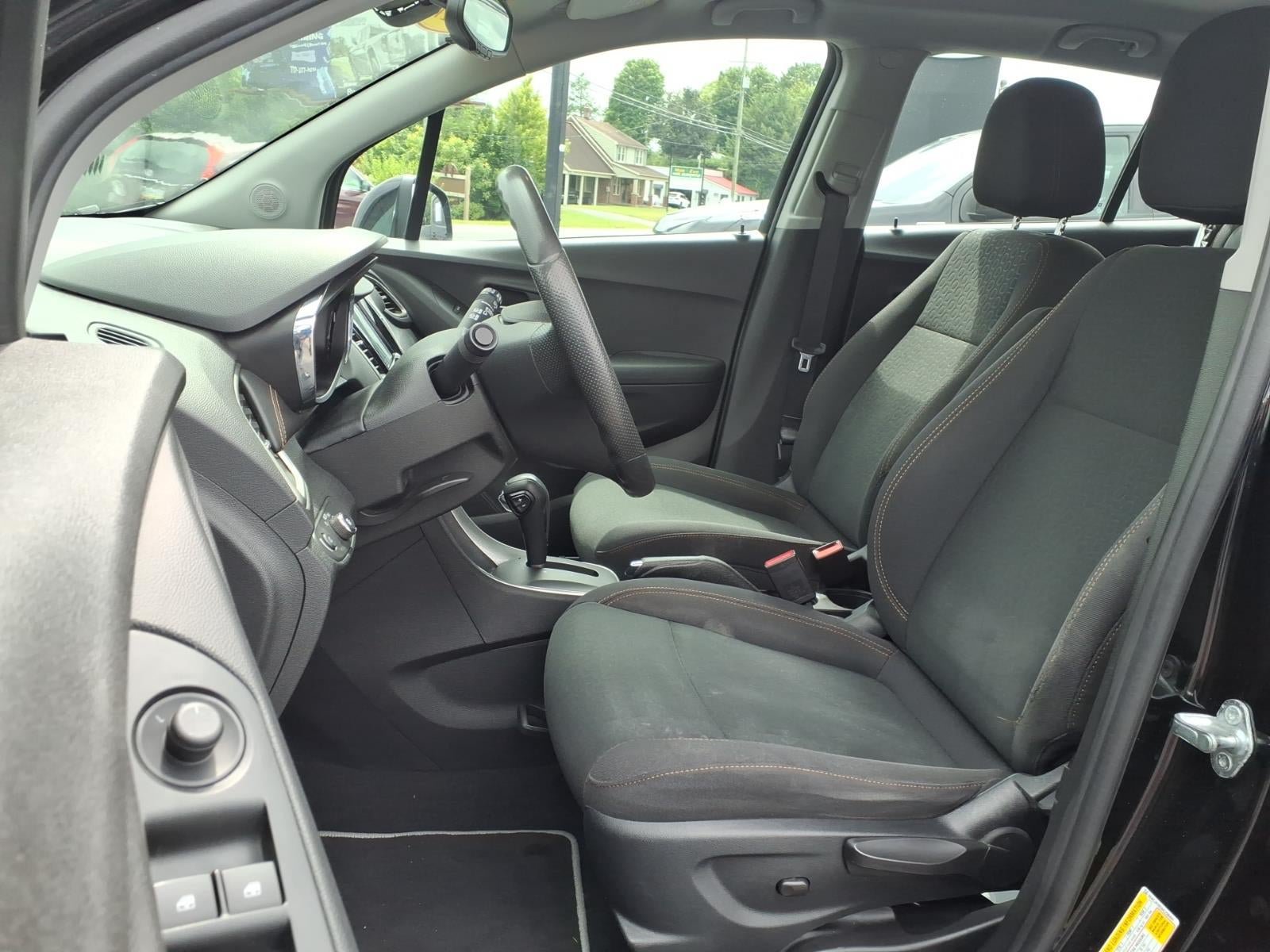 Certified 2017 Chevrolet Trax LS FWD image 5