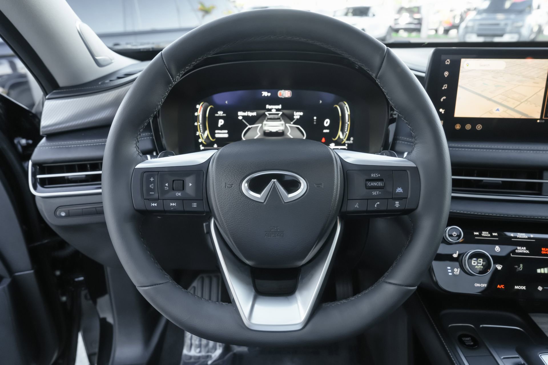 Used 2026 INFINITI QX60 Luxe w/ Cargo Package image 7