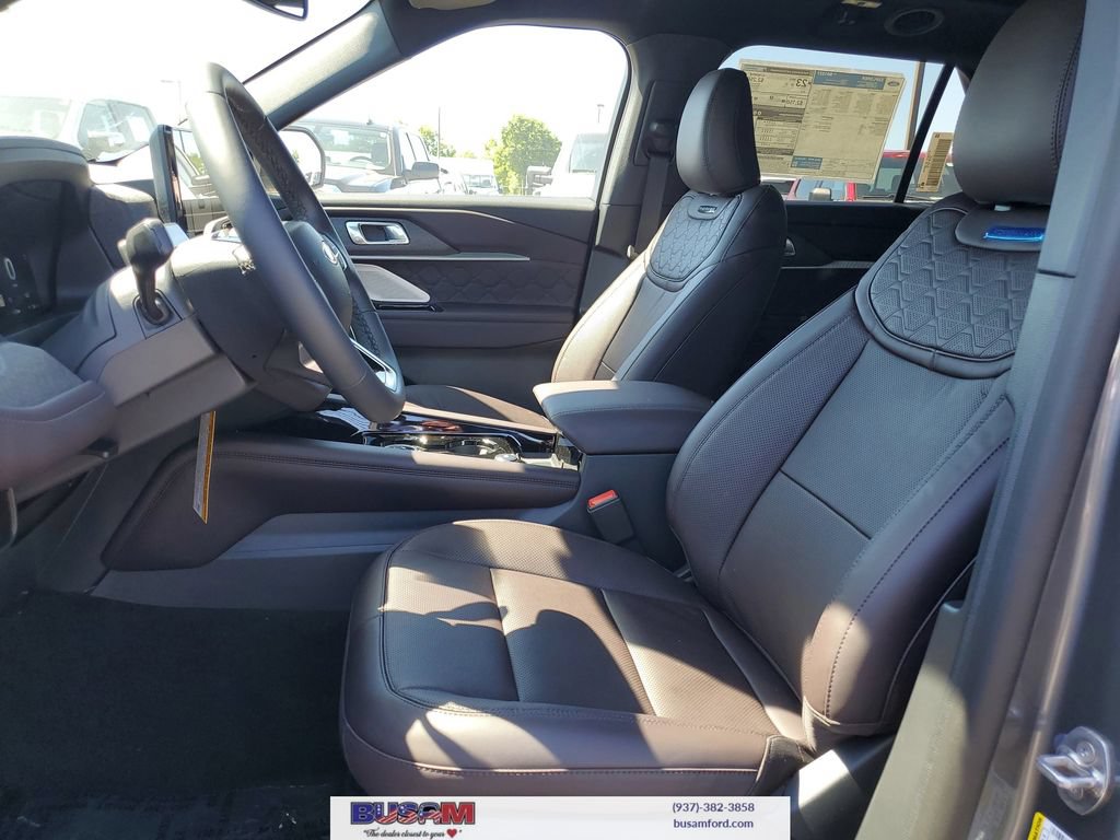 New 2026 Ford Explorer Platinum w/ LUX Leather Package AWD/4WD image 19