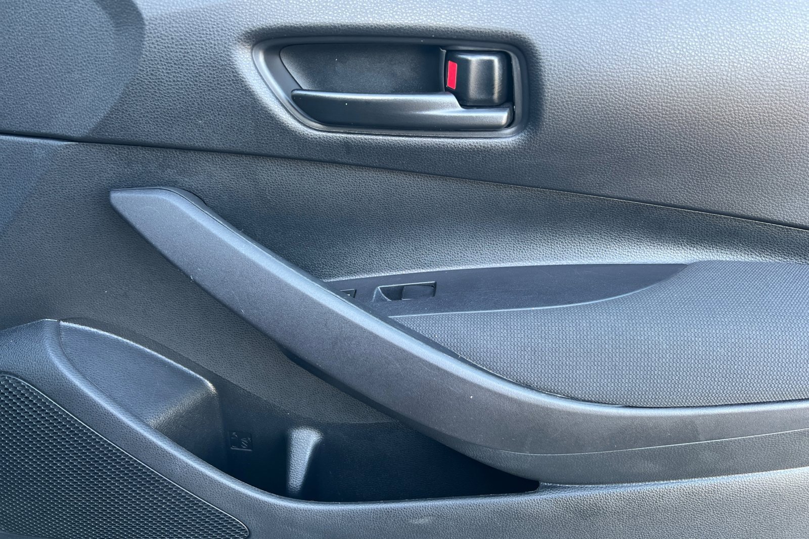 Used 2024 Toyota Corolla LE image 23