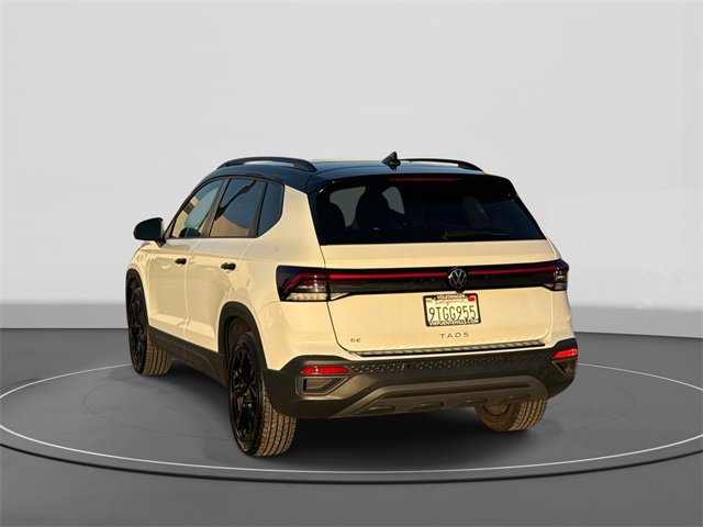 Used 2025 Volkswagen Taos SE image 5