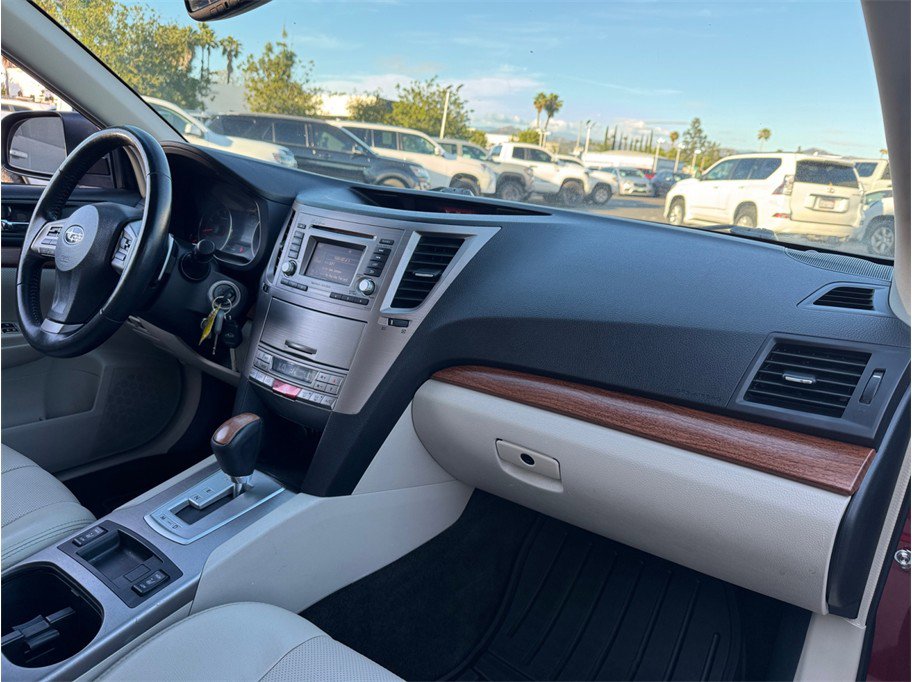 Used 2014 Subaru Outback 2.5i Limited image 21