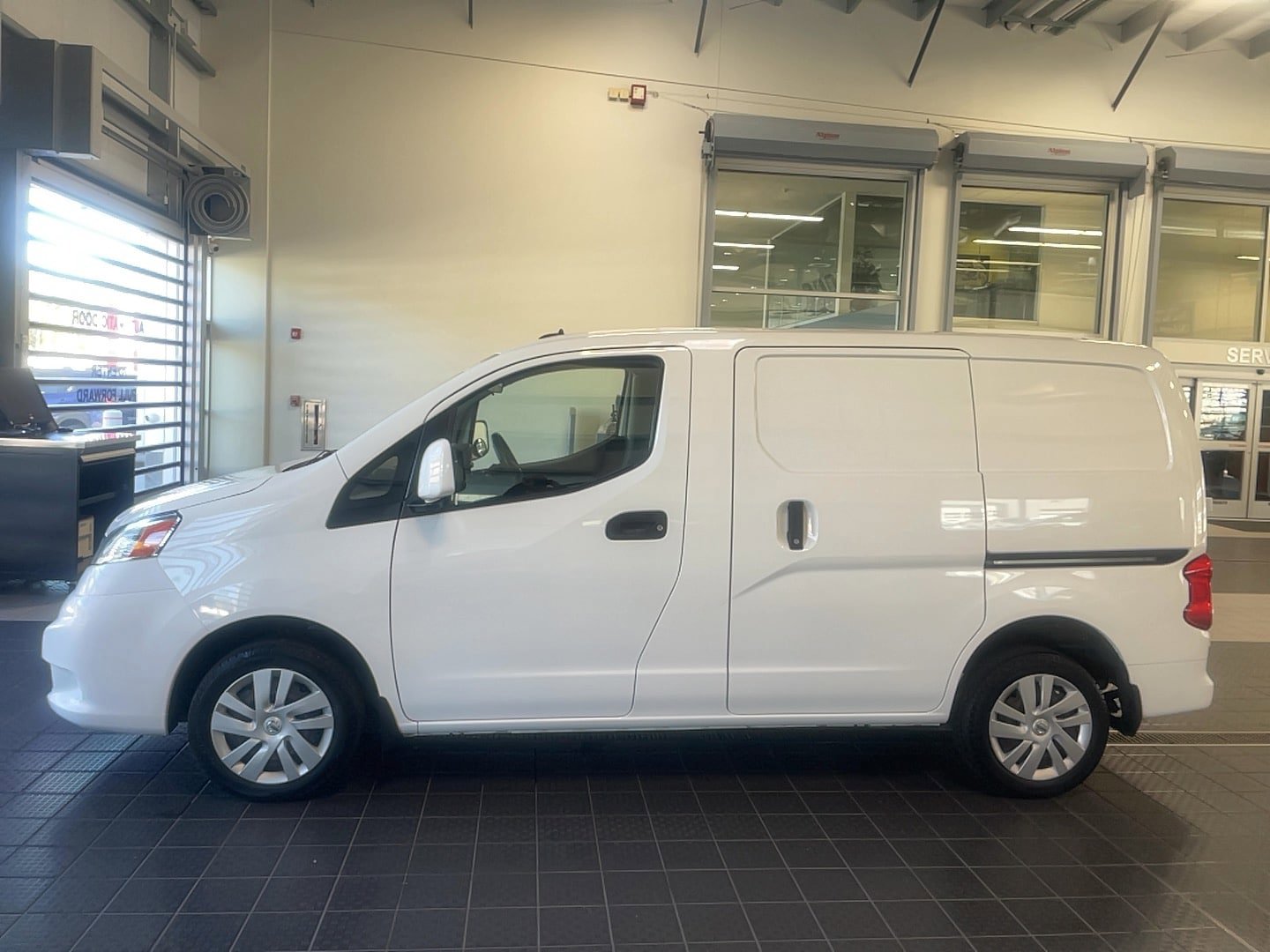 Used 2020 Nissan NV200 SV w/ Back Door Glass Package FWD image 4