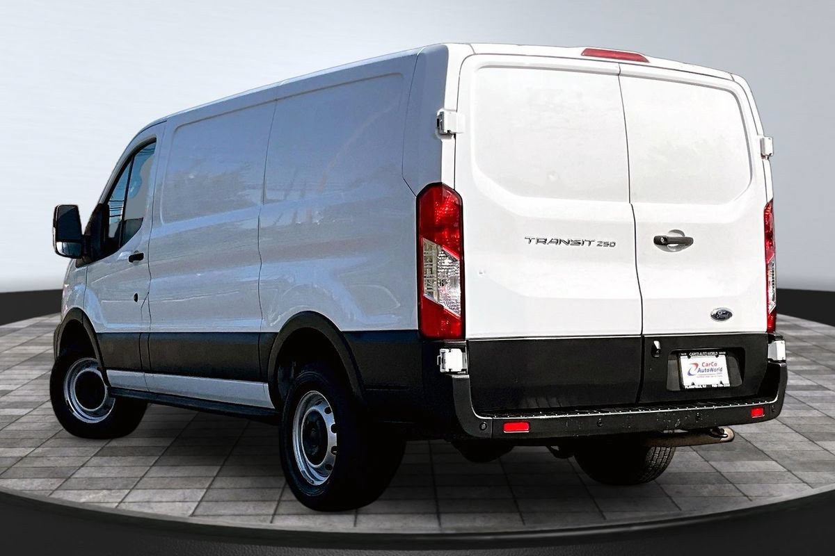 Used 2020 Ford Transit 250 Low Roof w/ Load Area Protection Package RWD image 7