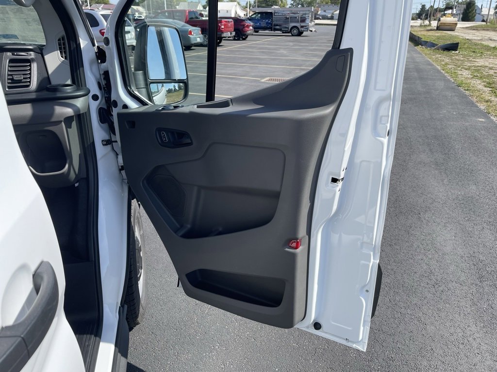 New 2025 Ford Transit 150 Low Roof image 10