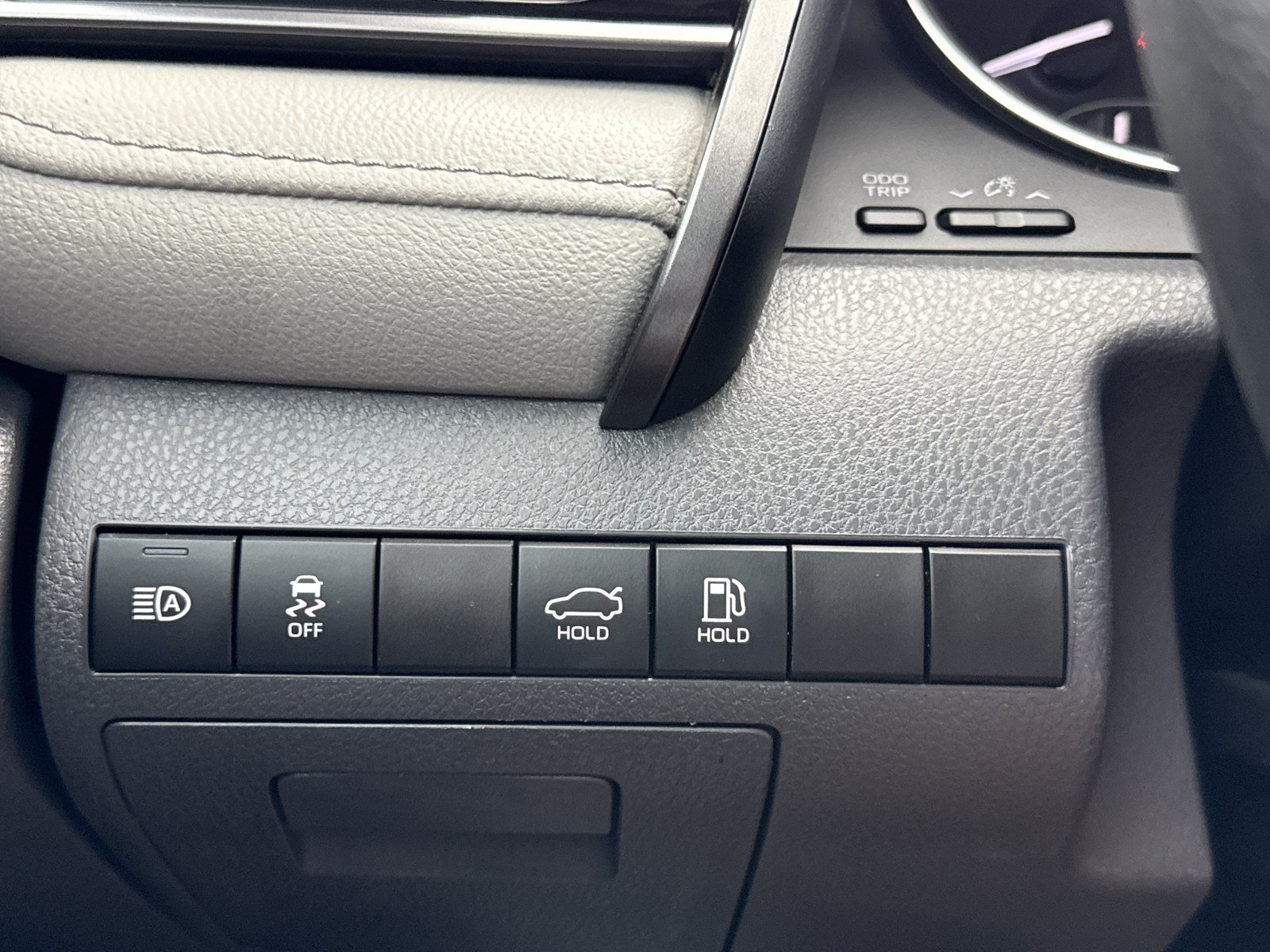 Used 2023 Toyota Camry LE FWD image 17