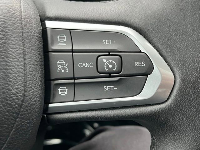 Used 2023 Jeep Compass Limited w/ Elite Group AWD/4WD image 40