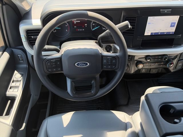 New 2026 Ford F550 4x4 Crew Cab image 9
