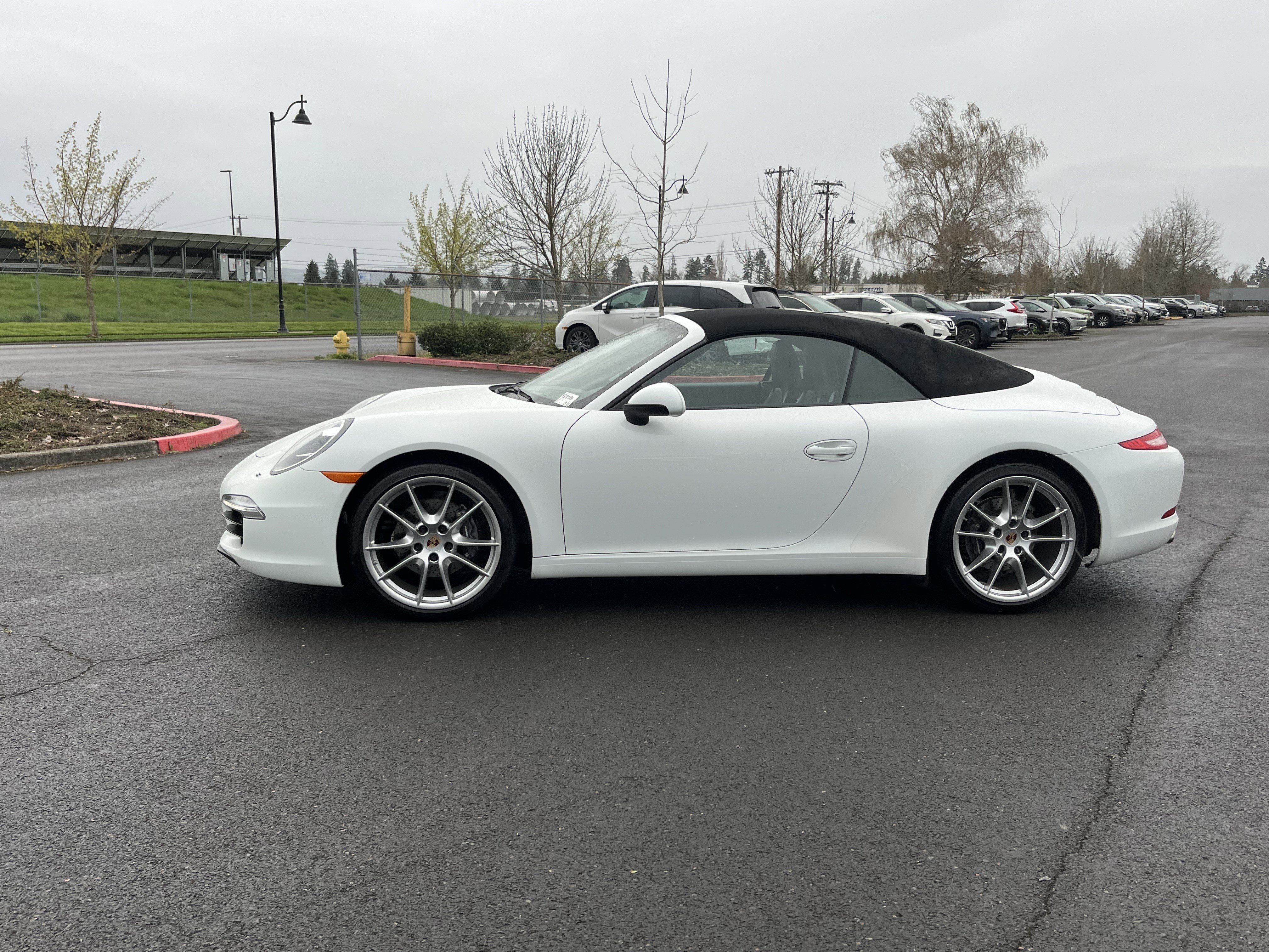 Used 2015 Porsche 911 Carrera image 2