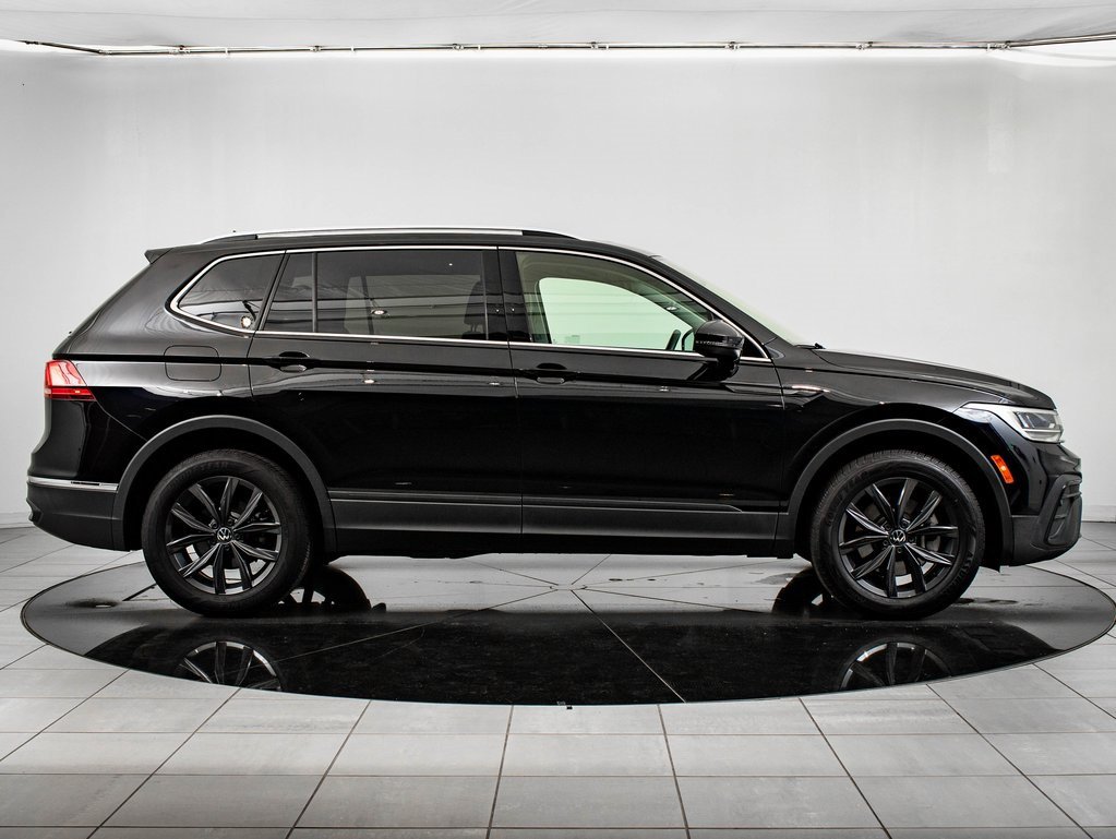 Used 2022 Volkswagen Tiguan SE w/ Panoramic Sunroof Package image 6