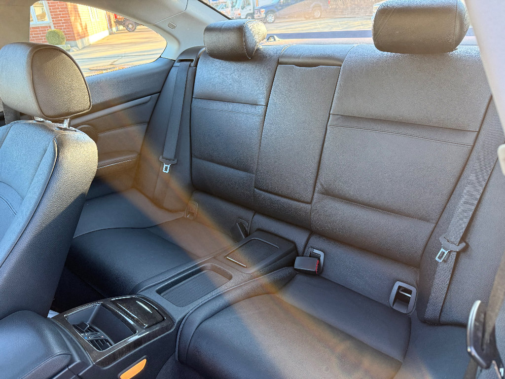 Used 2011 BMW 328i xDrive Coupe image 11
