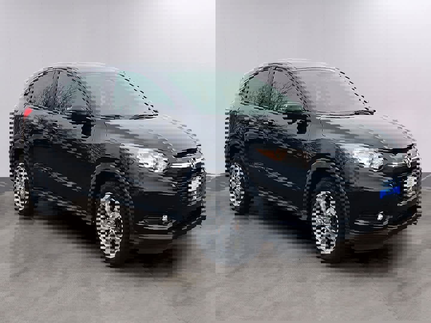 Used 2017 Honda HR-V EX image 3