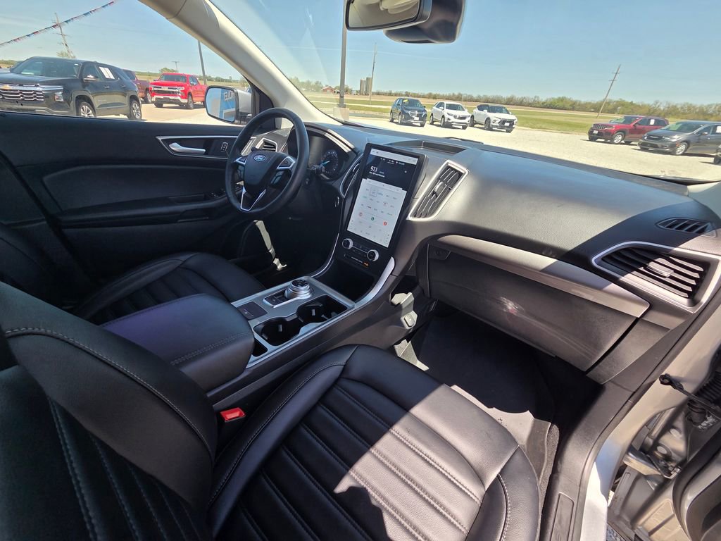 Used 2024 Ford Edge SEL AWD/4WD image 30