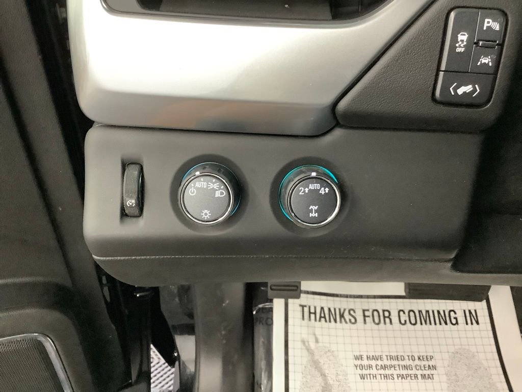 Used 2019 Chevrolet Tahoe LS w/ Enhanced Driver Alert Package AWD/4WD image 13