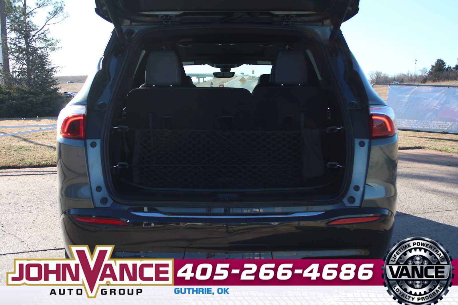 Used 2023 Buick Enclave Premium w/ Experience Buick Package image 9