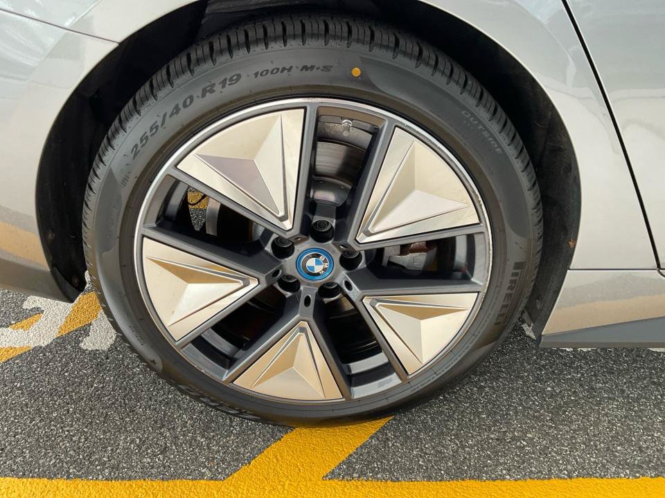 Used 2023 BMW i4 eDrive40 RWD image 23